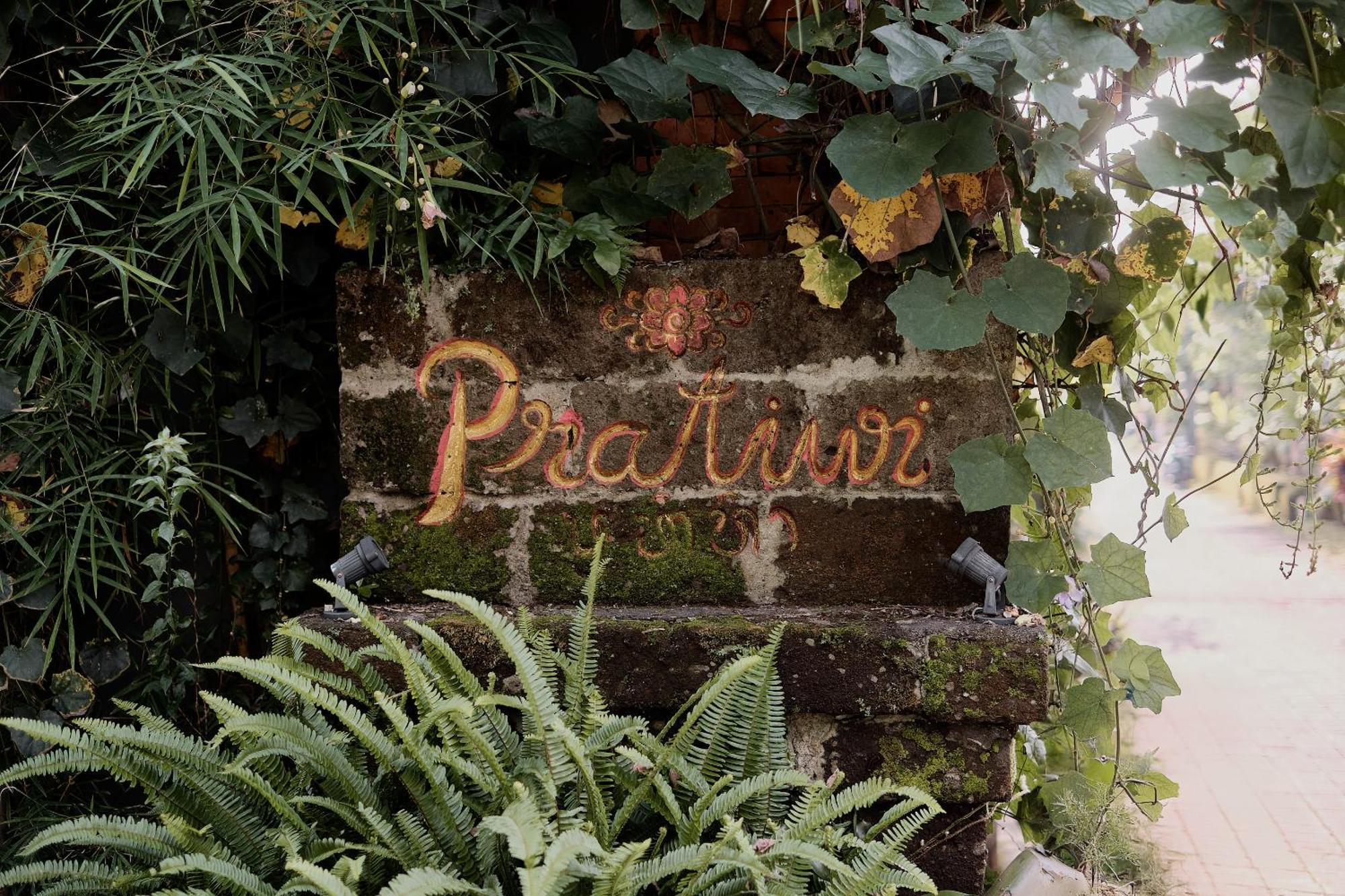 Pratiwi Ubud Villa Buitenkant foto