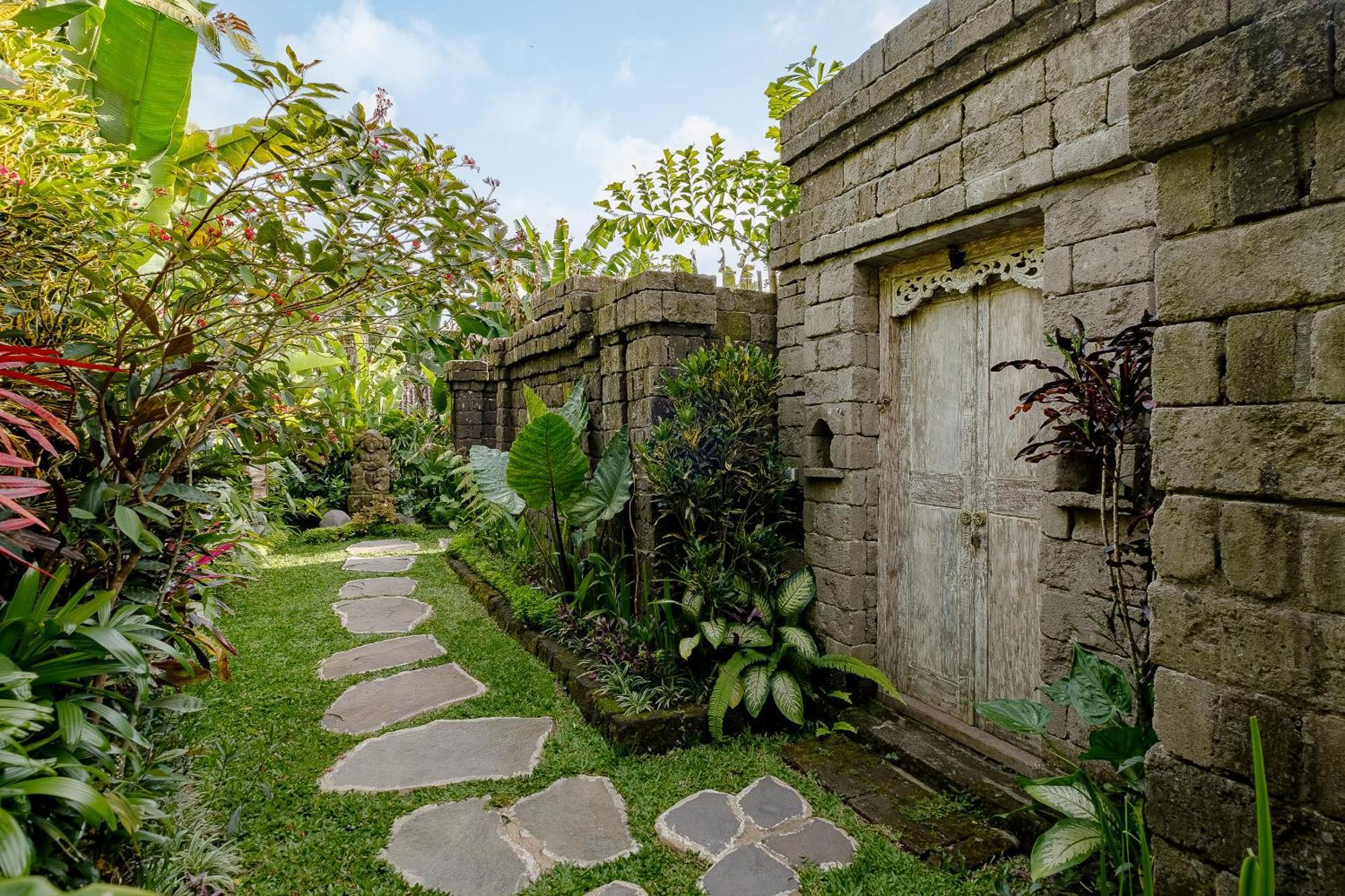 Pratiwi Ubud Villa Buitenkant foto