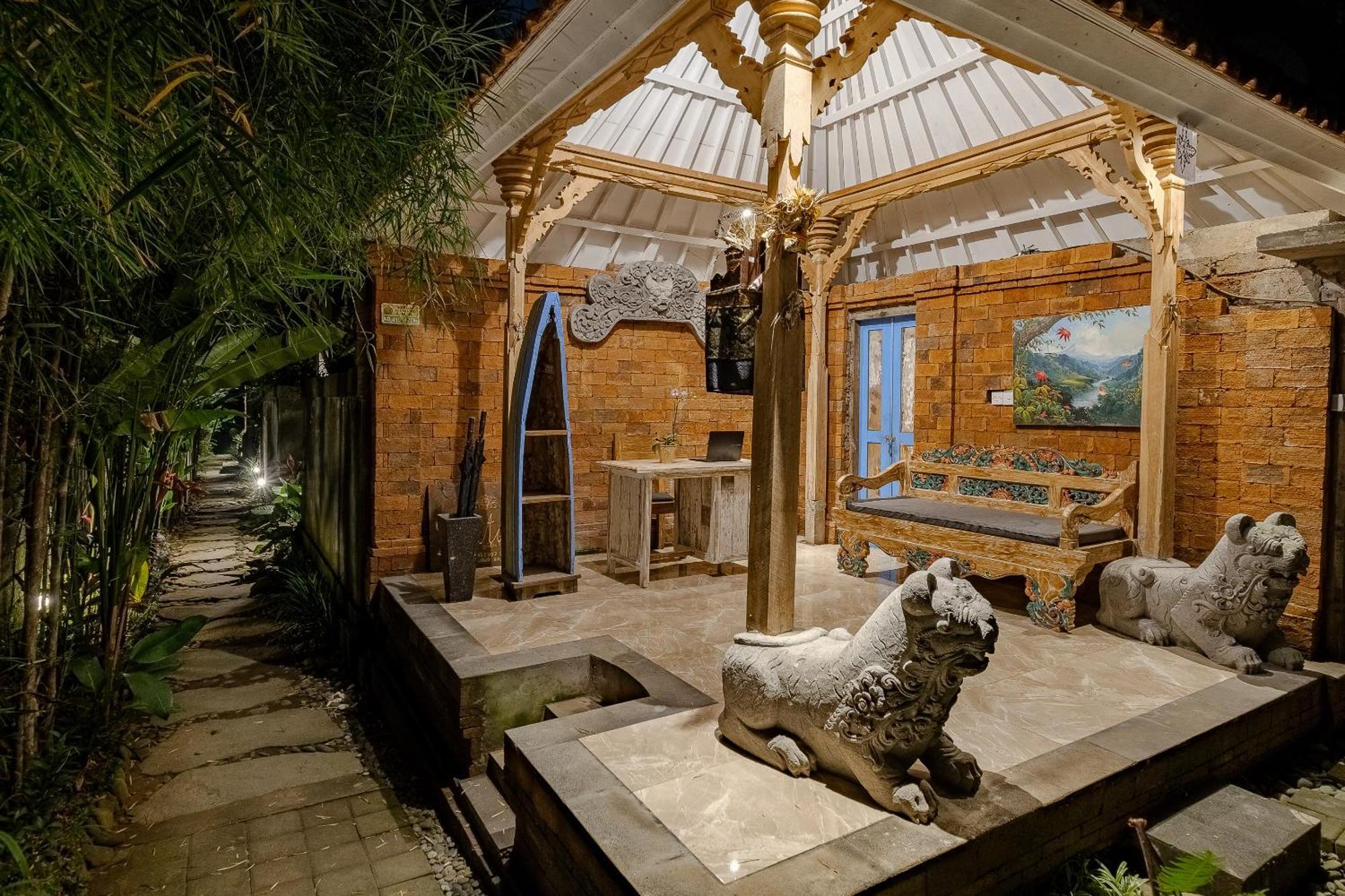 Pratiwi Ubud Villa Buitenkant foto